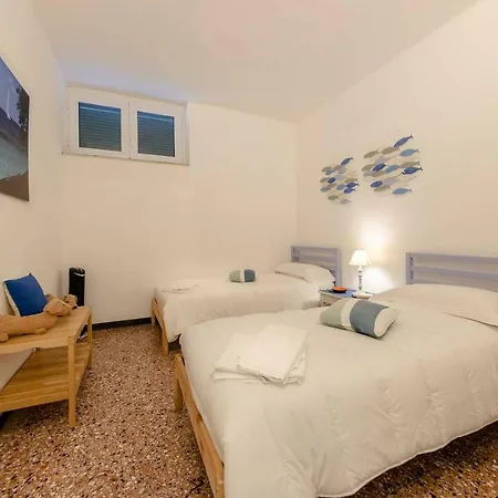 Apartment Joivy Spacious 2 Bedroom Apt With Terrace At The Heart Of The