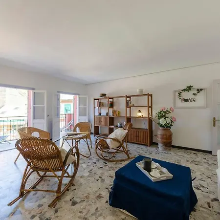 Joivy Spacious 2 Bedroom Apt With Terrace At The Heart Of The