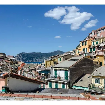 Apartment Joivy Spacious 2 Bedroom Apt With Terrace At The Heart Of The